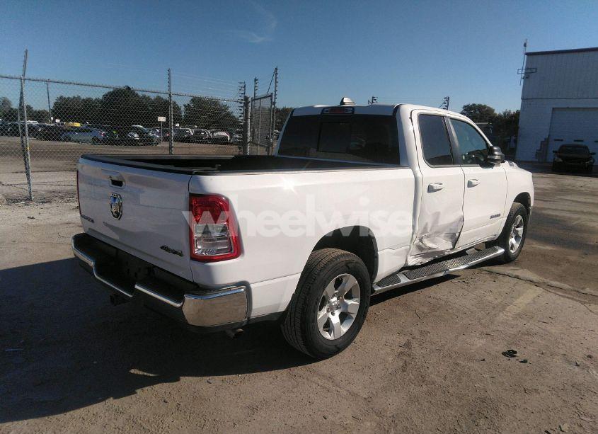 Photo 4 of 2022 Ram 1500 BIG HORN 4X4 6'4 BOX (VIN 1C6RRFBG9NN480390)