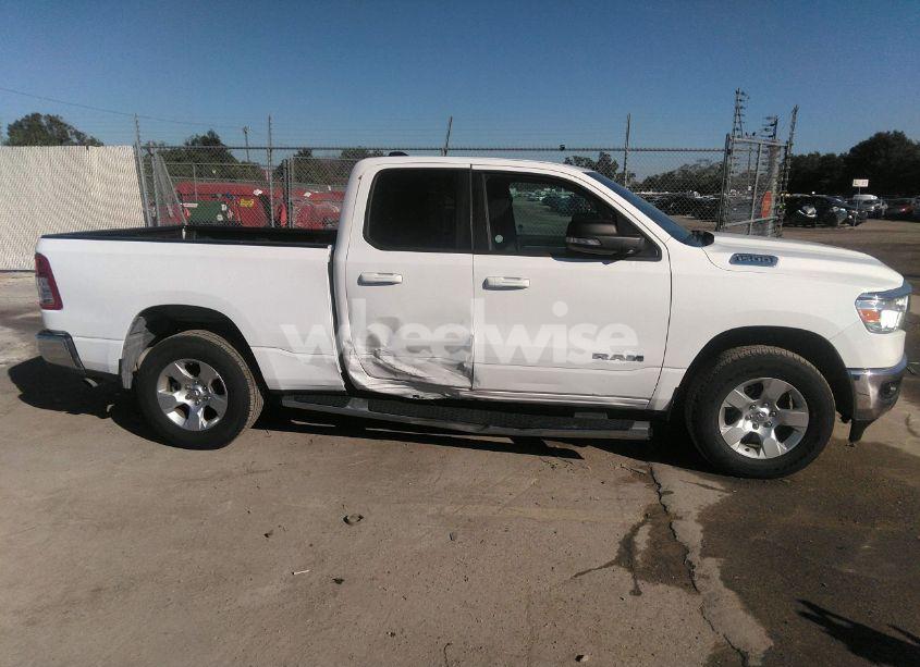 Photo 6 of 2022 Ram 1500 BIG HORN 4X4 6'4 BOX (VIN 1C6RRFBG9NN480390)