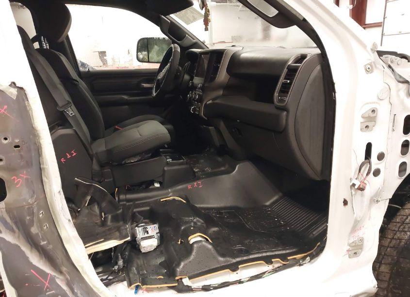 Photo 5 of 2024 Ram 1500 TRADESMAN 4X4 6'4 BOX (VIN 1C6RRFCG3RN221754)