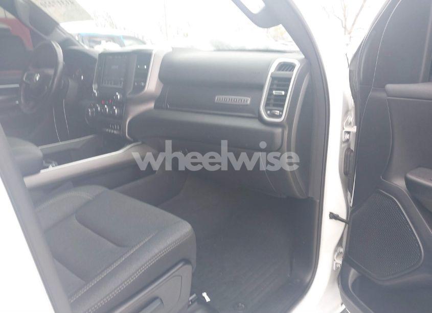 Photo 5 of 2020 Ram 1500 BIG HORN 4X4 5'7 BOX (VIN 1C6RRFFG0LN364101)