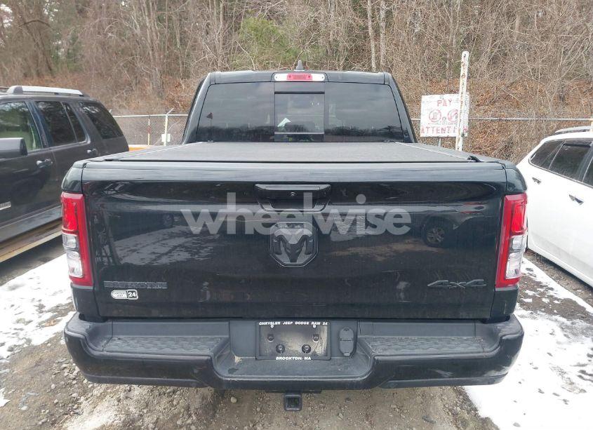 Photo 15 of 2021 Ram 1500 BIG HORN 4X4 5'7 BOX (VIN 1C6RRFFG0MN618620)