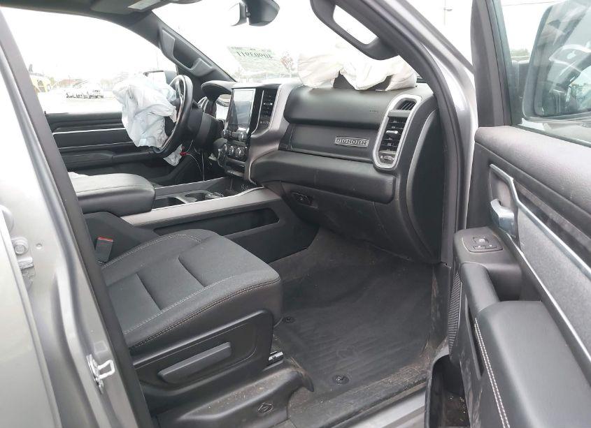 Photo 5 of 2022 Ram 1500 BIG HORN 4X4 5'7 BOX (VIN 1C6RRFFG1NN455168)