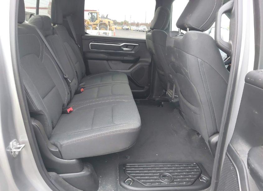 Photo 8 of 2022 Ram 1500 BIG HORN 4X4 5'7 BOX (VIN 1C6RRFFG1NN455168)