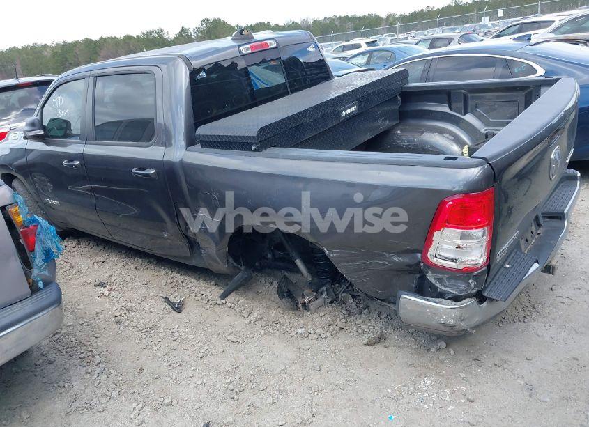 Photo 3 of 2022 Ram 1500 BIG HORN 4X4 5'7 BOX (VIN 1C6RRFFG2NN460699)