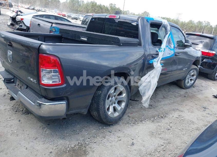 Photo 4 of 2022 Ram 1500 BIG HORN 4X4 5'7 BOX (VIN 1C6RRFFG2NN460699)