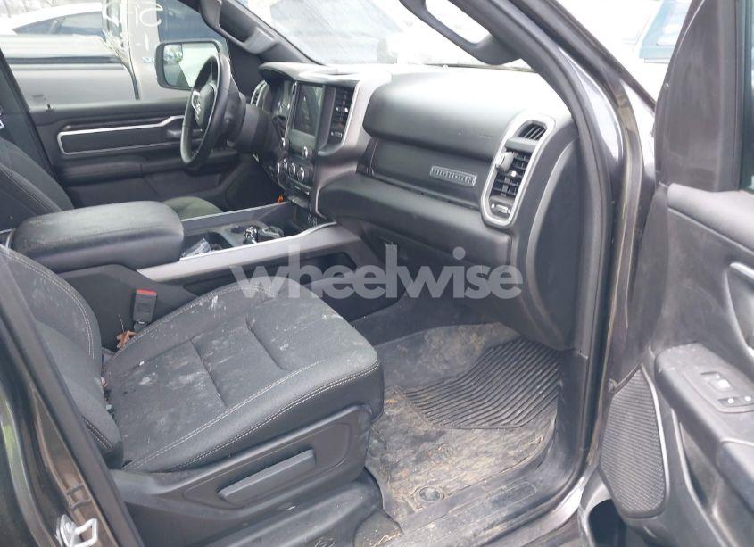 Photo 5 of 2022 Ram 1500 BIG HORN 4X4 5'7 BOX (VIN 1C6RRFFG2NN460699)