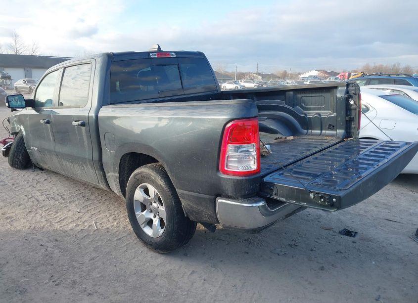 Photo 3 of 2019 Ram 1500 BIG HORN/LONE STAR 4X4 5'7 BOX (VIN 1C6RRFFG3KN818162)