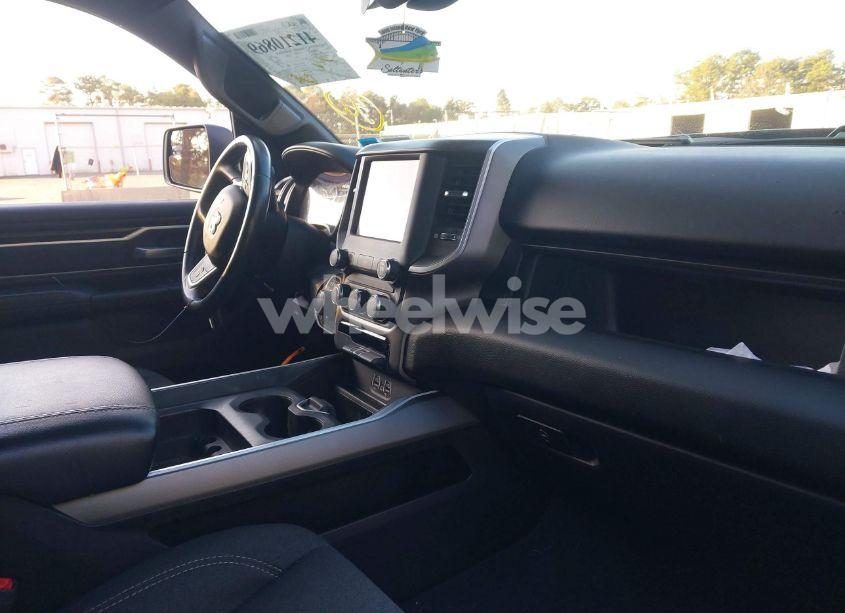 Photo 5 of 2020 Ram 1500 BIG HORN 4X4 5'7 BOX (VIN 1C6RRFFG3LN298238)