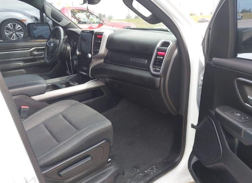 Photo 5 of 2022 Ram 1500 BIG HORN 4X4 5'7 BOX (VIN 1C6RRFFG3NN384216)