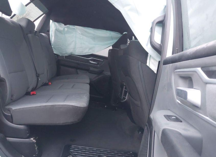 Photo 8 of 2021 Ram 1500 BIG HORN 4X4 5'7 BOX (VIN 1C6RRFFG5MN641875)