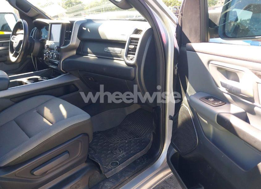 Photo 5 of 2022 Ram 1500 BIG HORN 4X4 5'7 BOX (VIN 1C6RRFFG5NN327421)