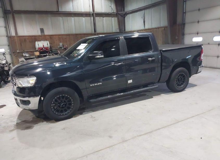 Photo 2 of 2020 Ram 1500 BIG HORN 4X4 5'7 BOX (VIN 1C6RRFFG6LN118962)