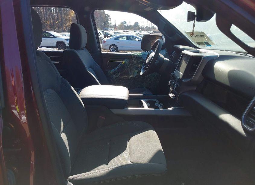 Photo 5 of 2022 Ram 1500 (VIN 1C6RRFFG6NN359956)