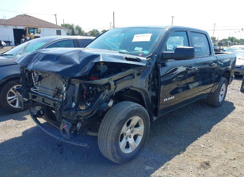 Photo 2 of 2021 Ram 1500 BIG HORN 4X4 5'7 BOX (VIN 1C6RRFFG7MN556391)