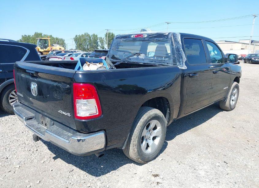 Photo 4 of 2021 Ram 1500 BIG HORN 4X4 5'7 BOX (VIN 1C6RRFFG7MN556391)