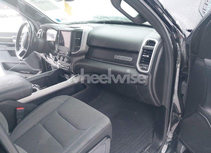 Photo 5 of 2021 Ram 1500 BIG HORN 4X4 5'7 BOX (VIN 1C6RRFFG7MN763945)