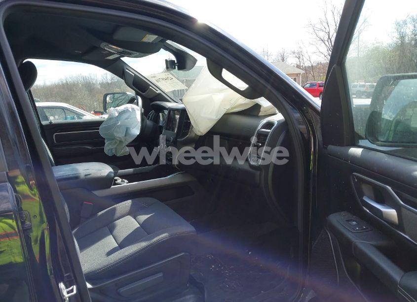 Photo 5 of 2019 Ram 1500 BIG HORN/LONE STAR 4X4 5'7 BOX (VIN 1C6RRFFG8KN796272)