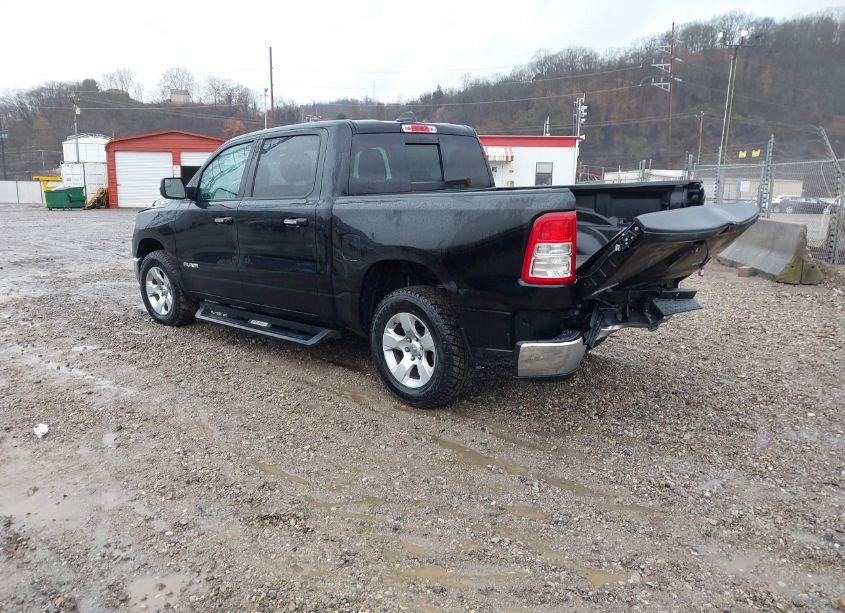 Photo 3 of 2019 Ram 1500 BIG HORN/LONE STAR 4X4 5'7 BOX (VIN 1C6RRFFG8KN911744)