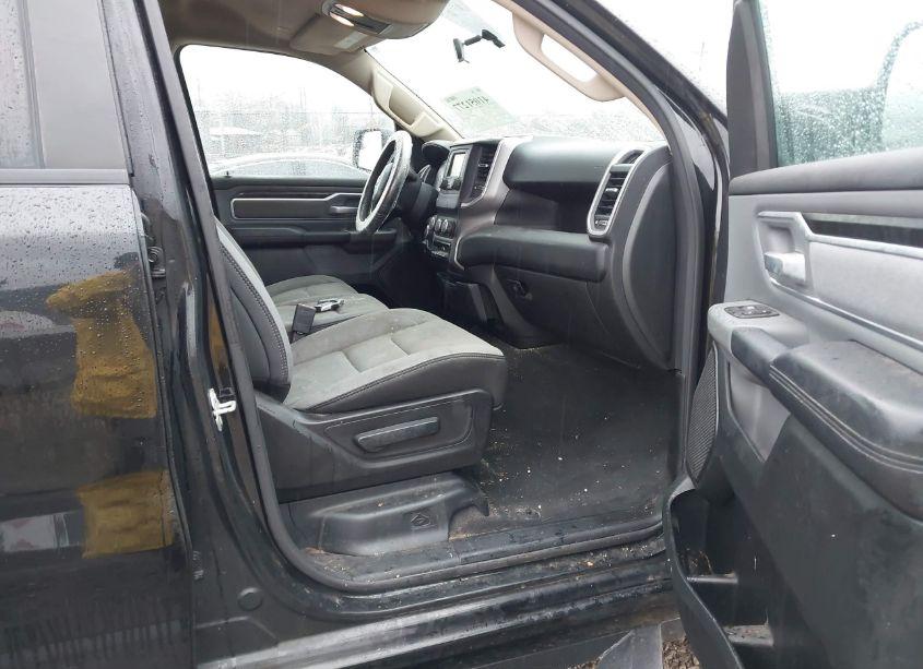 Photo 5 of 2019 Ram 1500 BIG HORN/LONE STAR 4X4 5'7 BOX (VIN 1C6RRFFG8KN911744)