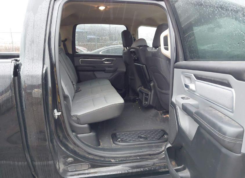 Photo 8 of 2019 Ram 1500 BIG HORN/LONE STAR 4X4 5'7 BOX (VIN 1C6RRFFG8KN911744)