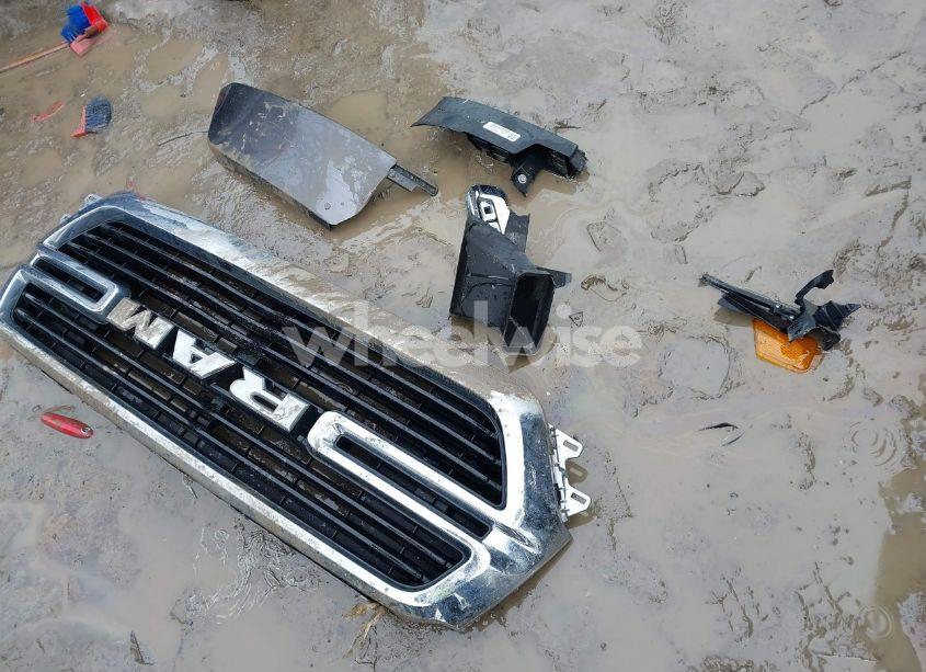 Photo 12 of 2019 Ram 1500 (VIN 1C6RRFFG8KN920072)