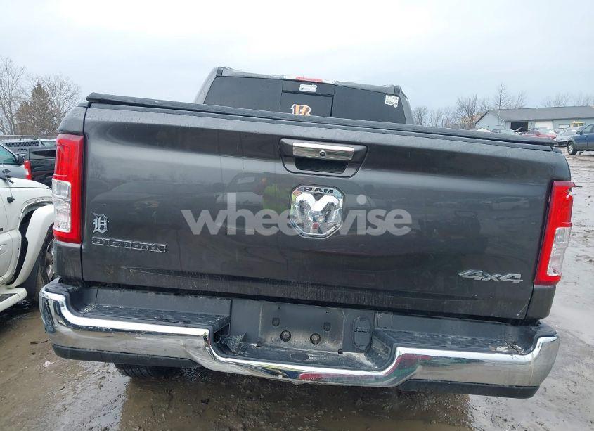 Photo 17 of 2019 Ram 1500 (VIN 1C6RRFFG8KN920072)
