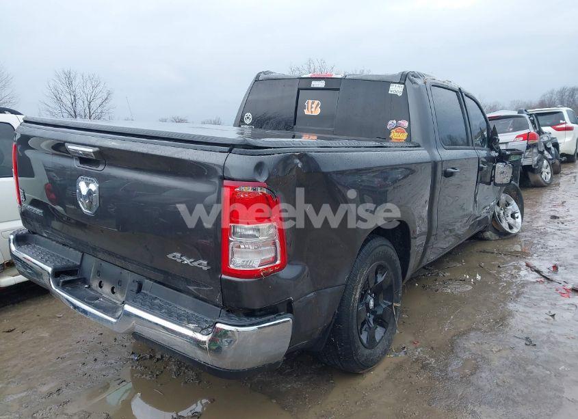 Photo 4 of 2019 Ram 1500 (VIN 1C6RRFFG8KN920072)