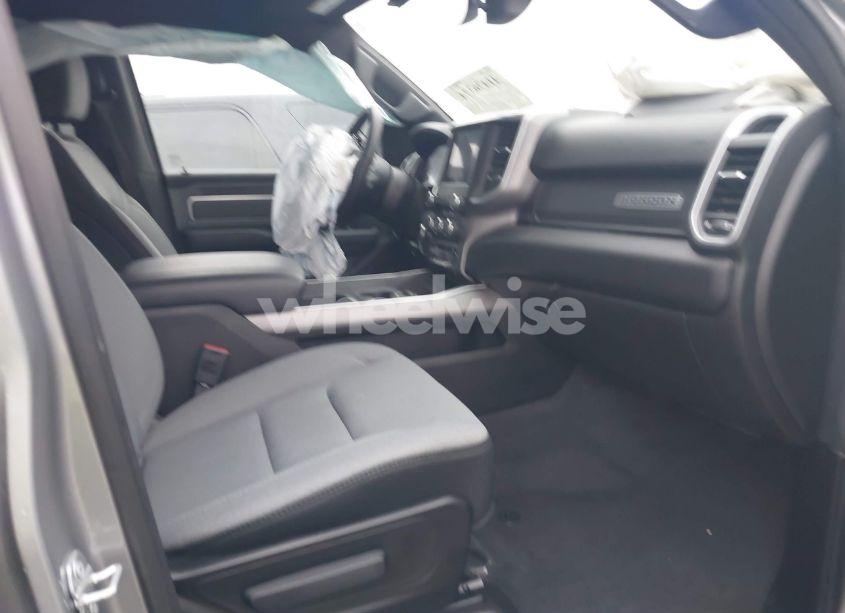 Photo 5 of 2021 Ram 1500 BIG HORN 4X4 5'7 BOX (VIN 1C6RRFFG8MN723311)