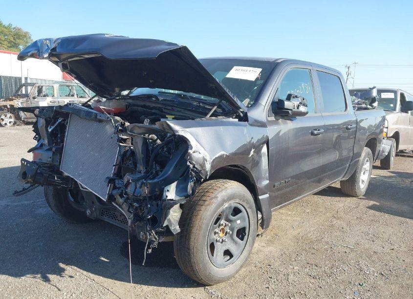 Photo 2 of 2022 Ram 1500 BIG HORN 4X4 5'7 BOX (VIN 1C6RRFFG8NN426878)