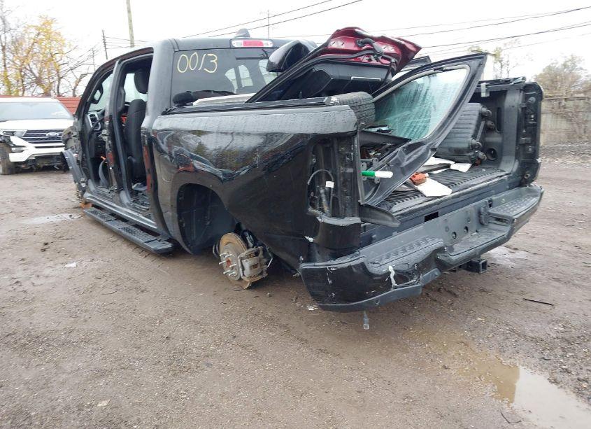 Photo 3 of 2019 Ram 1500 (VIN 1C6RRFFG9KN790013)