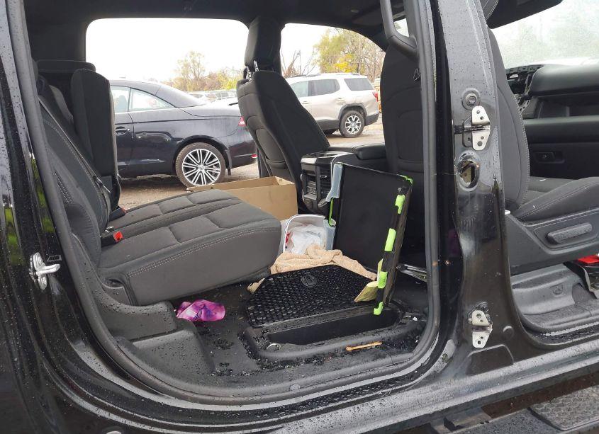 Photo 8 of 2019 Ram 1500 (VIN 1C6RRFFG9KN790013)