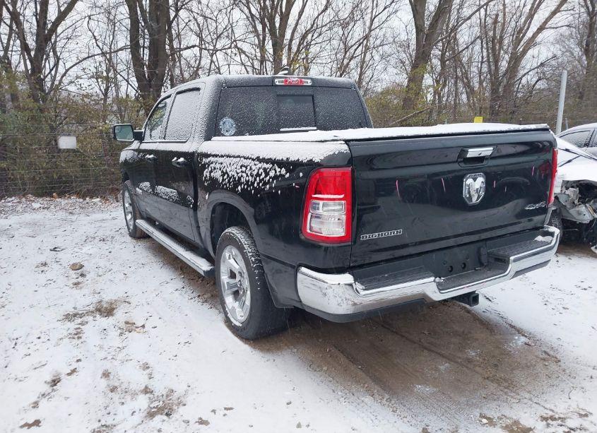Photo 3 of 2019 Ram 1500 BIG HORN/LONE STAR 4X4 5'7 BOX (VIN 1C6RRFFG9KN817887)