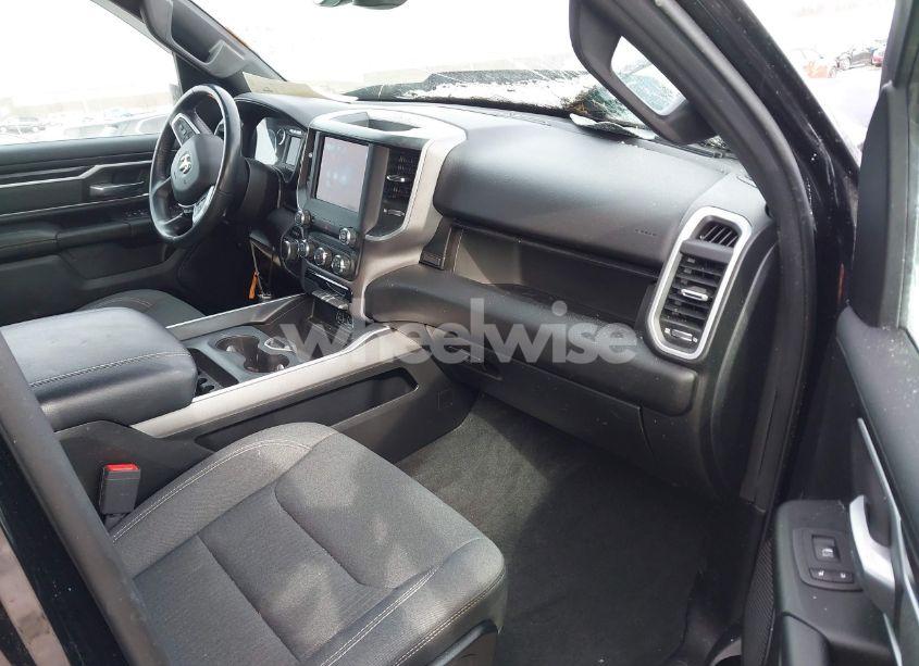 Photo 5 of 2021 Ram 1500 BIG HORN 4X4 5'7 BOX (VIN 1C6RRFFG9MN521903)