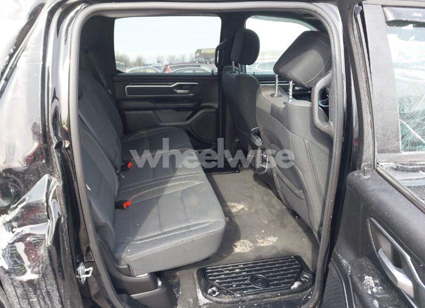 Photo 8 of 2021 Ram 1500 BIG HORN 4X4 5'7 BOX (VIN 1C6RRFFG9MN521903)