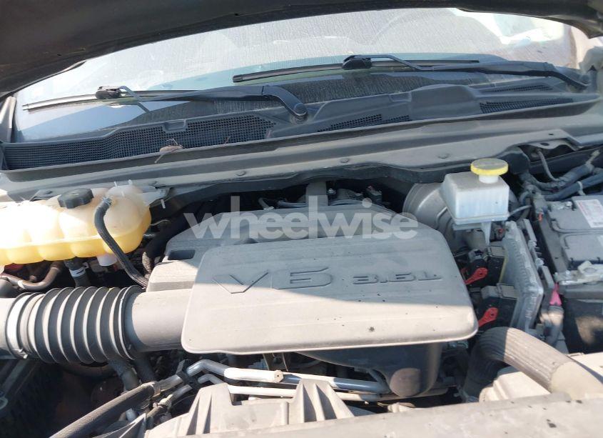 Photo 10 of 2019 Ram 1500 (VIN 1C6RRFFGXKN709911)