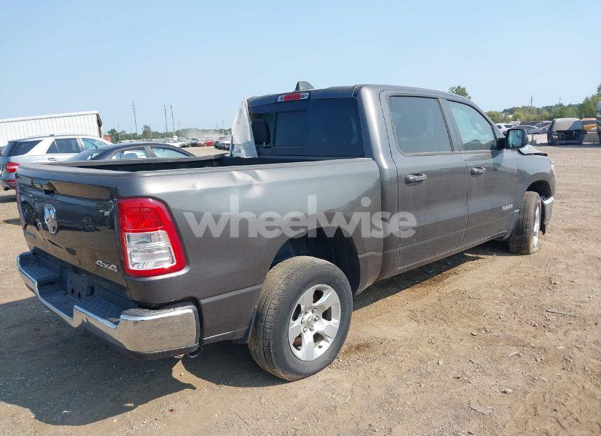 Photo 4 of 2019 Ram 1500 (VIN 1C6RRFFGXKN709911)