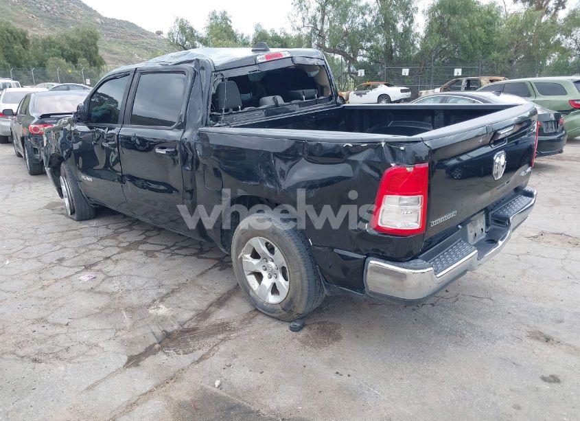 Photo 3 of 2020 Ram 1500 BIG HORN 4X4 5'7 BOX (VIN 1C6RRFFGXLN109231)