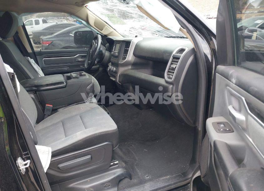 Photo 5 of 2020 Ram 1500 BIG HORN 4X4 5'7 BOX (VIN 1C6RRFFGXLN109231)