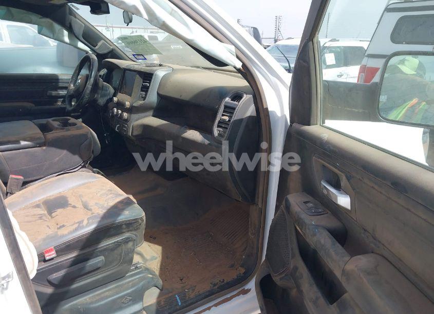 Photo 5 of 2023 Ram 1500 TRADESMAN 4X4 5'7 BOX (VIN 1C6RRFGGXPN600516)