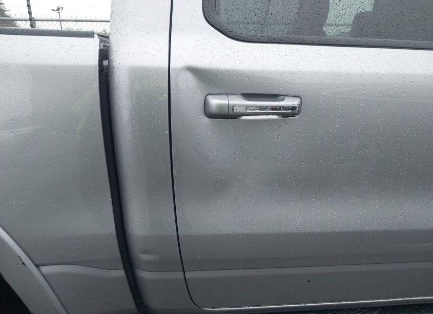 Photo 21 of 2019 Ram 1500 LARAMIE 4X4 5'7 BOX (VIN 1C6RRFJG9KN901554)