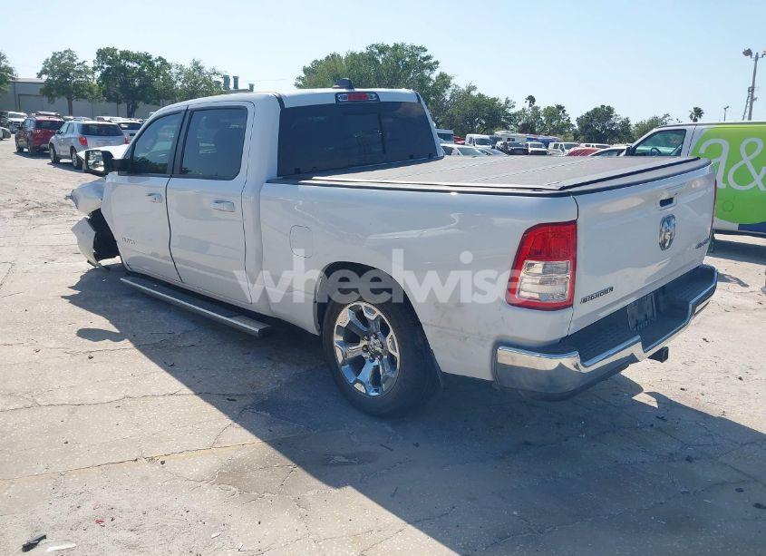 Photo 3 of 2022 Ram 1500 BIG HORN 4X4 6'4 BOX (VIN 1C6RRFMG2NN430198)