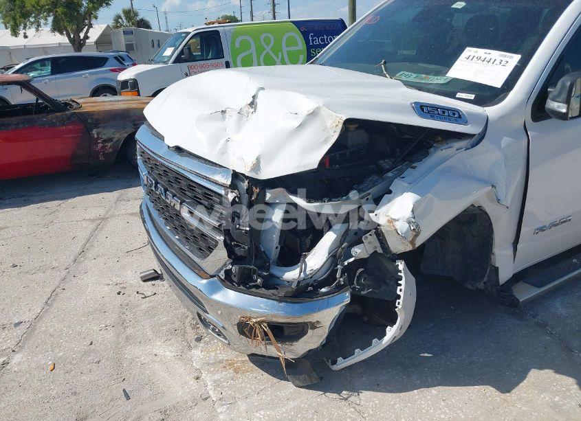 Photo 6 of 2022 Ram 1500 BIG HORN 4X4 6'4 BOX (VIN 1C6RRFMG2NN430198)