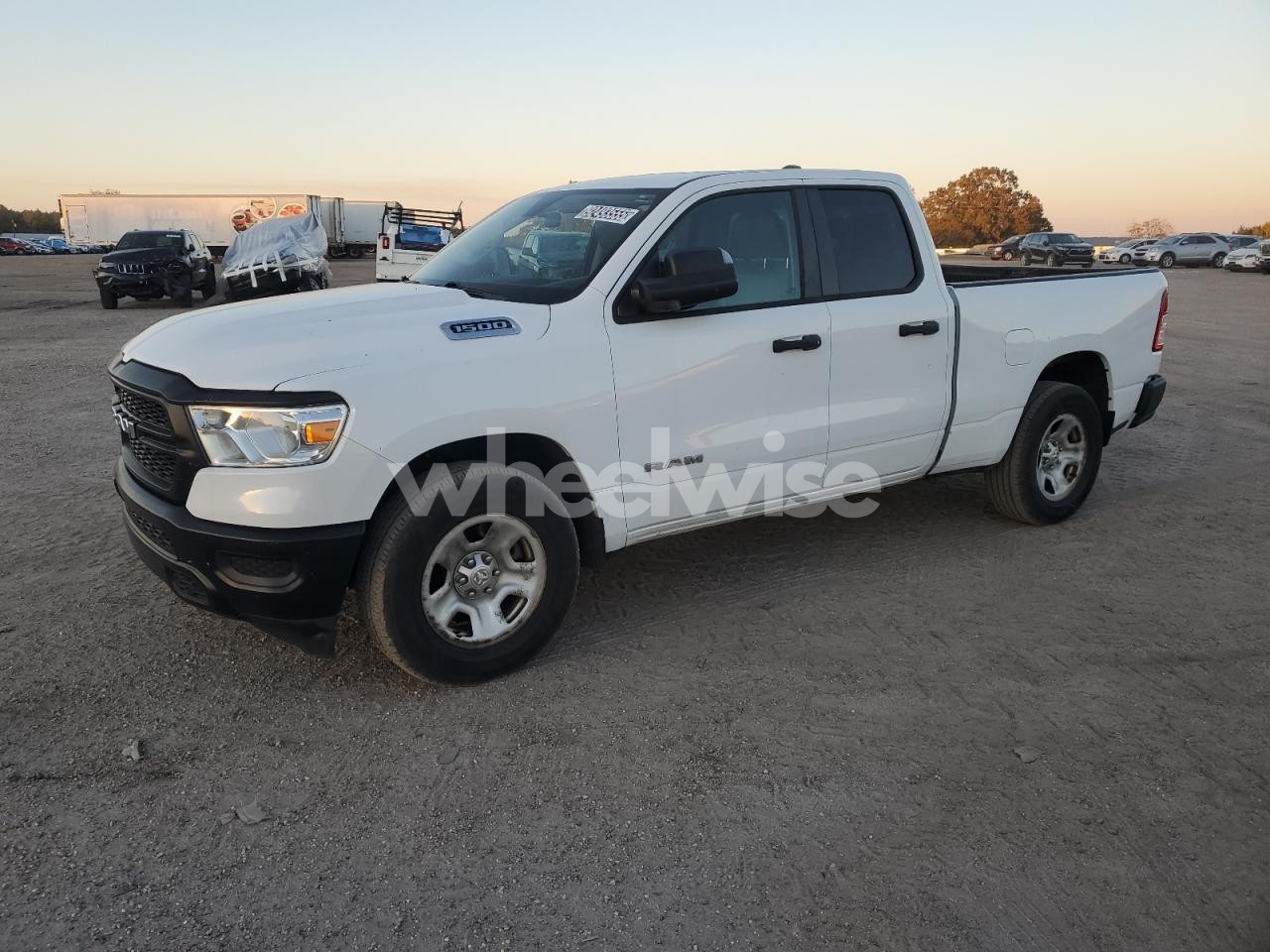 2020 RAM 1500 TRADESMAN (VIN 1C6SRECG0LN386230) main photo
