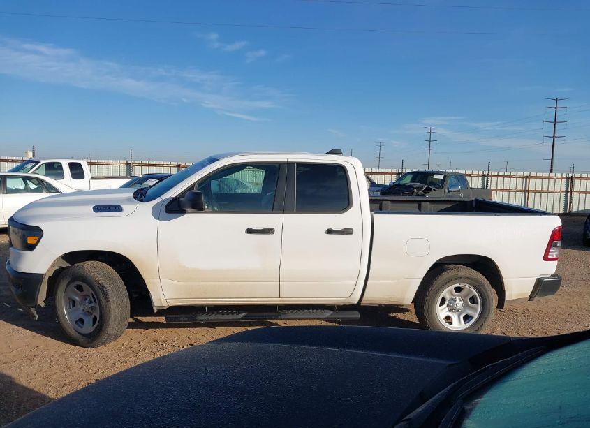 Photo 14 of 2024 Ram 1500 TRADESMAN QUAD CAB 4X2 6'4 BOX (VIN 1C6SRECG7RN122818)