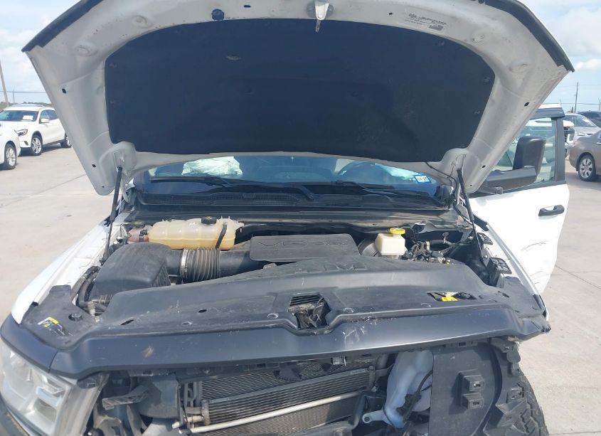 Photo 10 of 2020 Ram 1500 TRADESMAN QUAD CAB 4X2 6'4 BOX (VIN 1C6SRECG9LN385979)