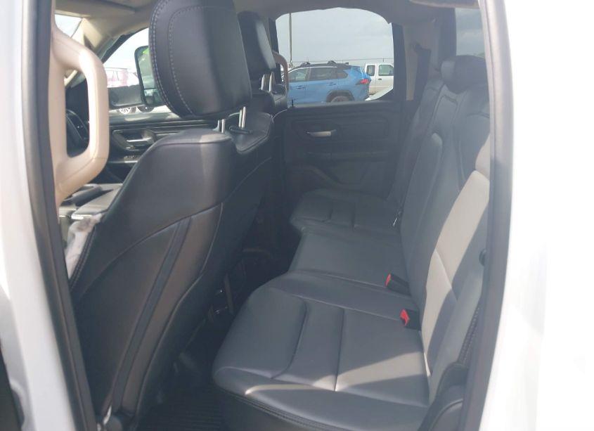 Photo 8 of 2020 Ram 1500 TRADESMAN QUAD CAB 4X2 6'4 BOX (VIN 1C6SRECG9LN385979)