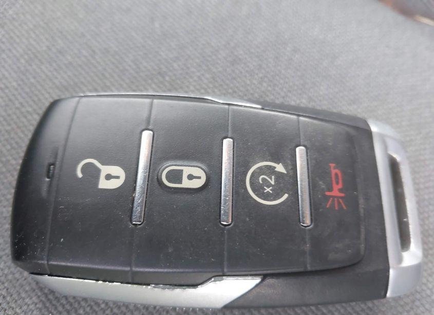 Photo 11 of 2019 Ram 1500 (VIN 1C6SRFBT0KN749564)