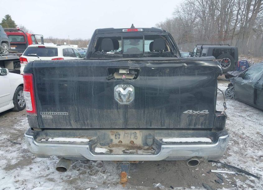 Photo 16 of 2019 Ram 1500 (VIN 1C6SRFBT0KN749564)