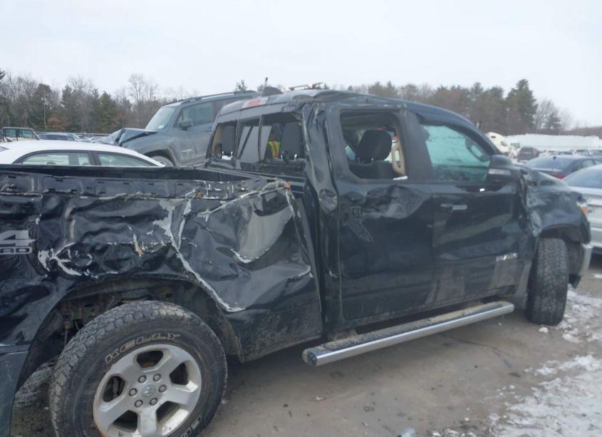 Photo 17 of 2019 Ram 1500 (VIN 1C6SRFBT0KN749564)