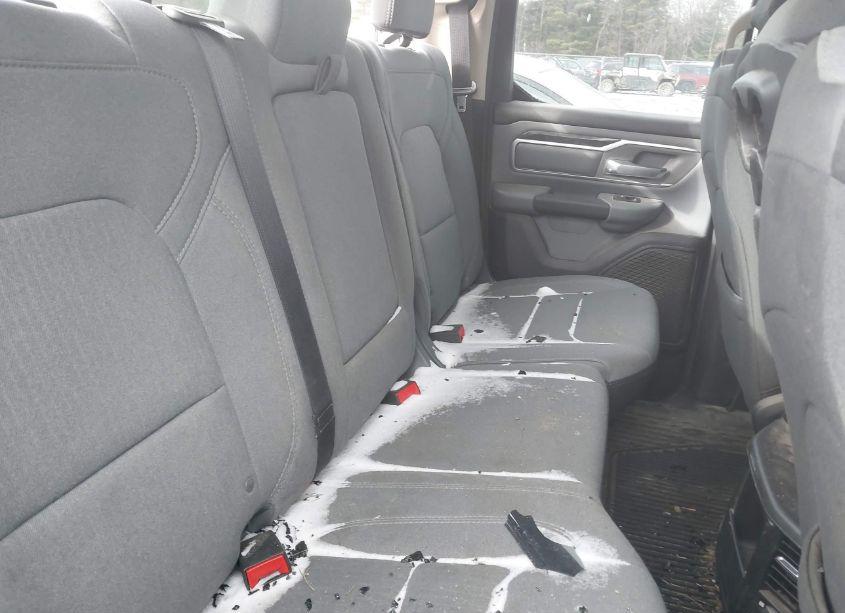 Photo 8 of 2019 Ram 1500 (VIN 1C6SRFBT0KN749564)